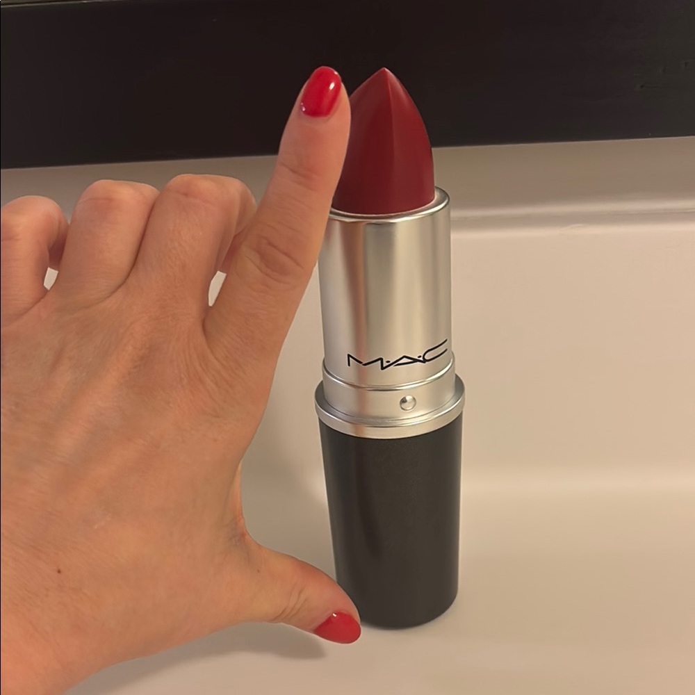 MAC Cosmetics Makeup holder
